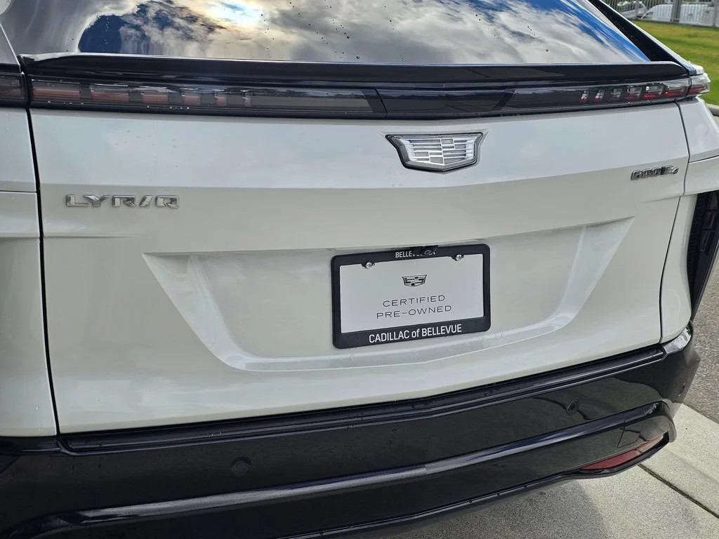 Certified Used 2024 Crystal White Tricoat Cadillac Sport 1 image 14
