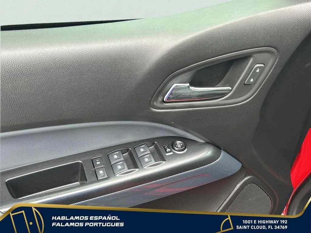 Used 2019 RED HOT Chevrolet 2WD Z71 image 11