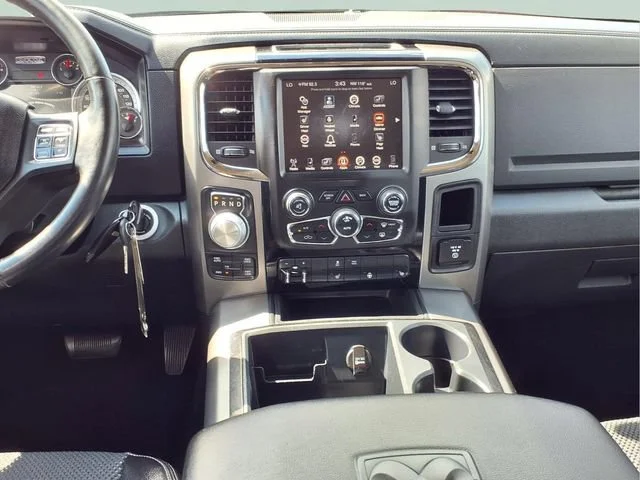 Used 2015  Ram Sport image 4