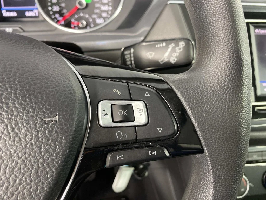 Used 2018 Platinum Gray Metallic Volkswagen 2.0T S image 16