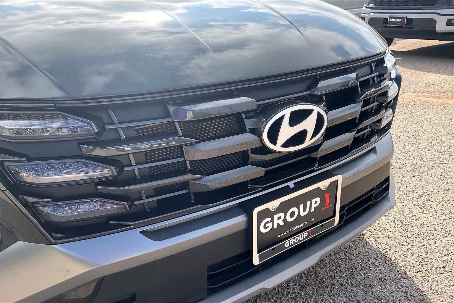 Used 2025 Rockwood Green Hyundai SEL image 30