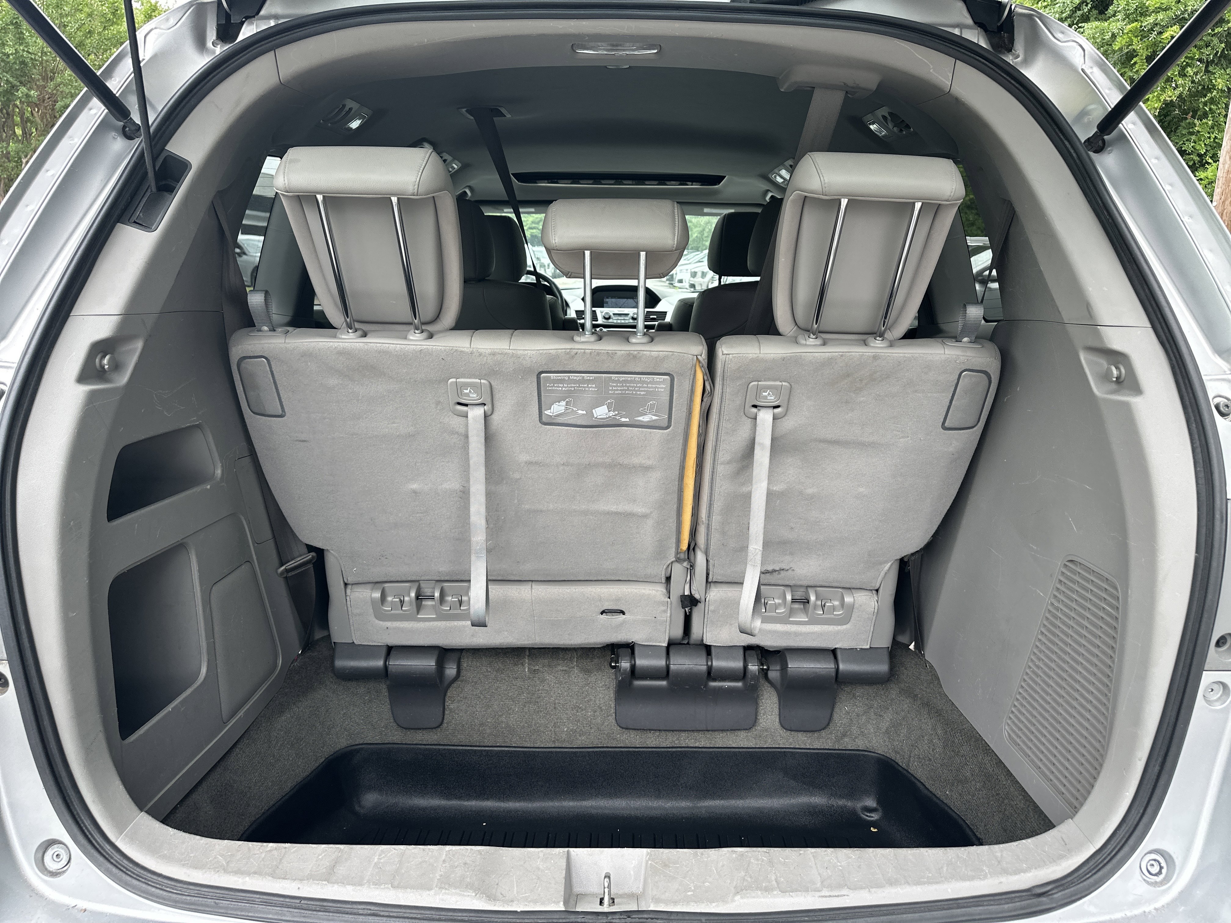 Used 2014 Alabaster Silver Metallic Honda EX-L image 24