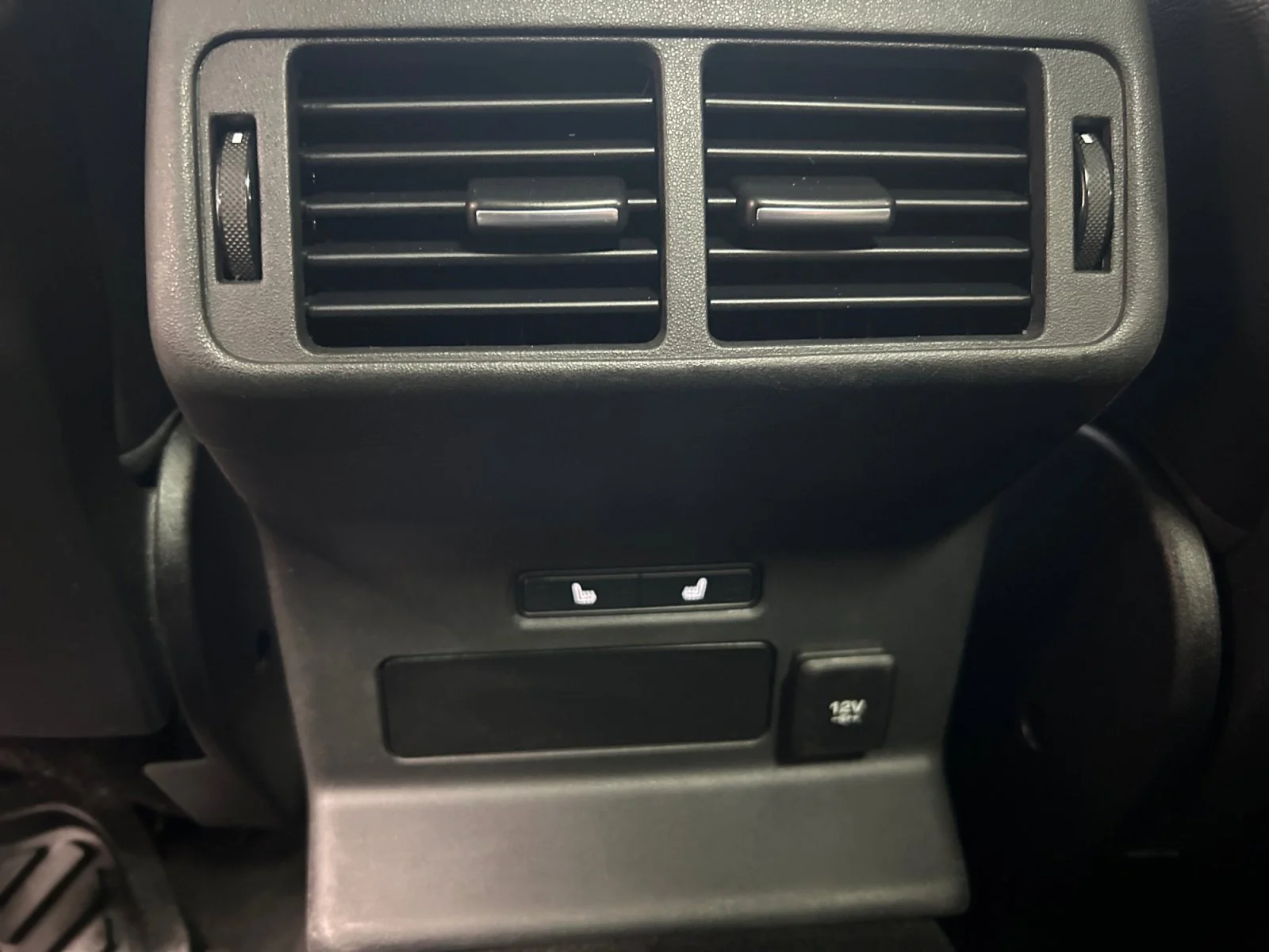 Used 2021 WHITE Land Rover R-DYNAMIC S image 19