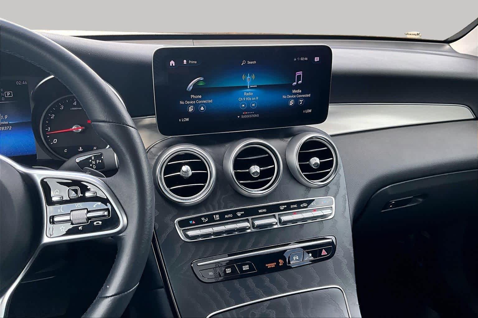 Used 2022 Black Mercedes-Benz GLC 300 image 7