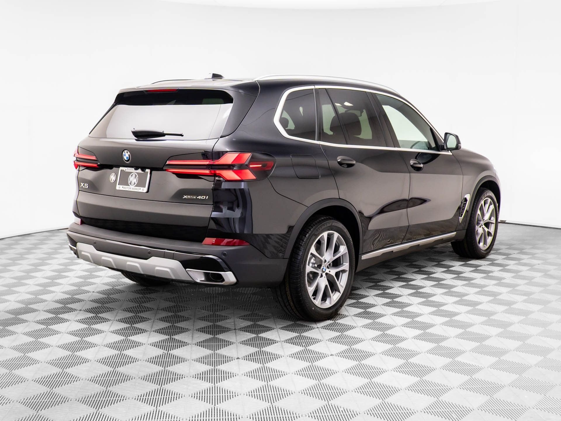 New 2026 Black Sapphire Metallic BMW xDrive40i image 6