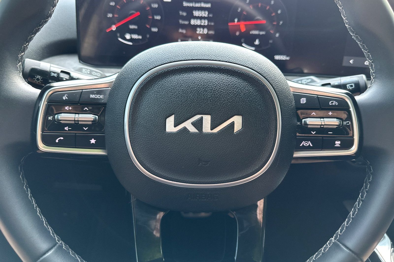 Used 2024 White Kia X-Line SX image 24