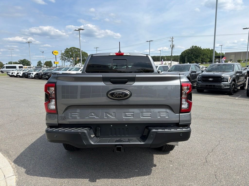New 2026 Carbonized Gray Metallic Ford XLT image 4
