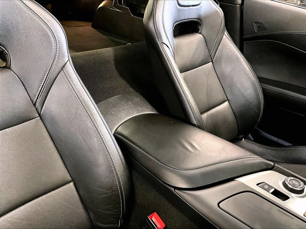 Used 2016 Black Chevrolet Stingray image 28