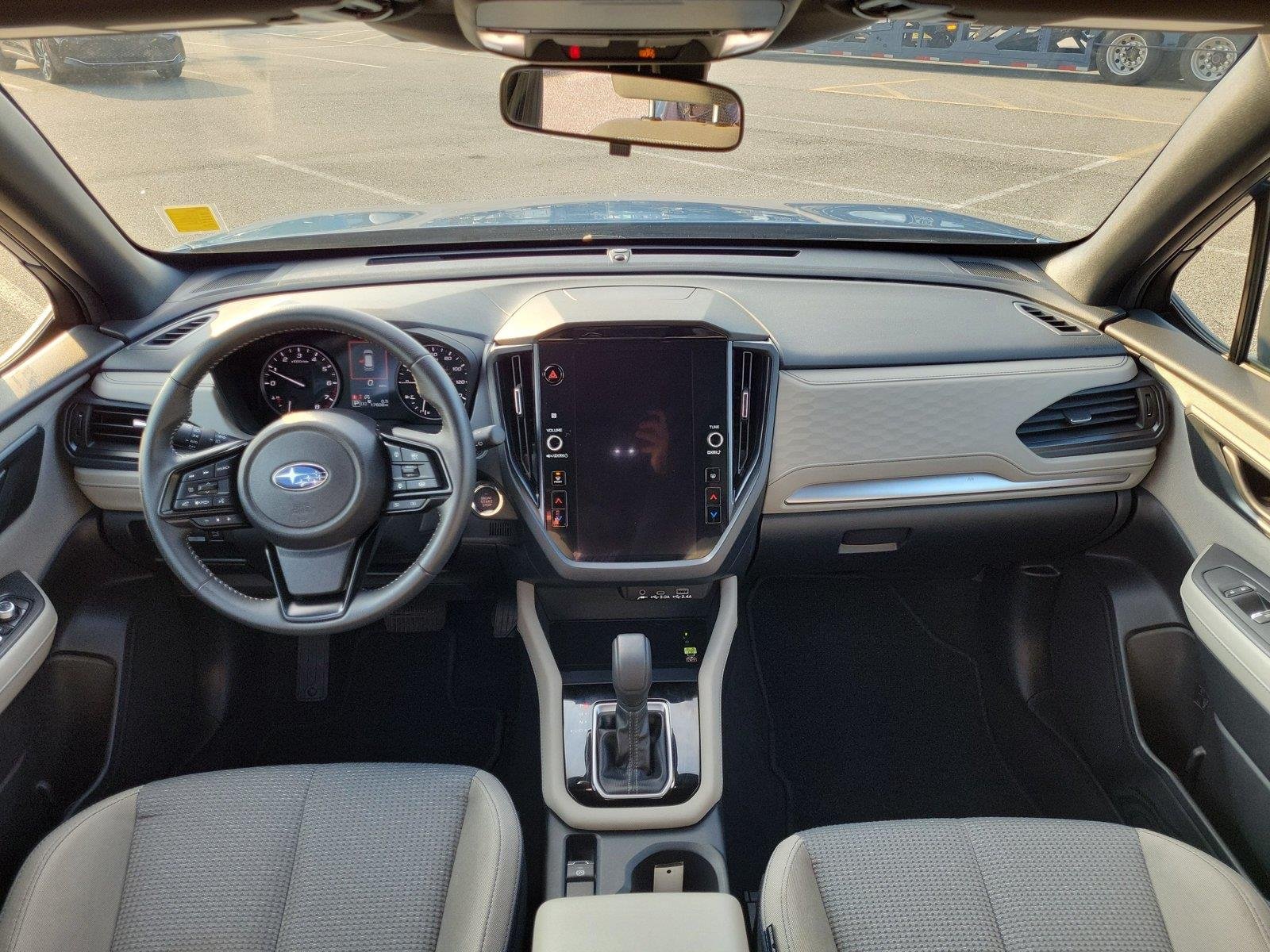 Used 2025 Horizon Blue Pearl Subaru Premium image 12