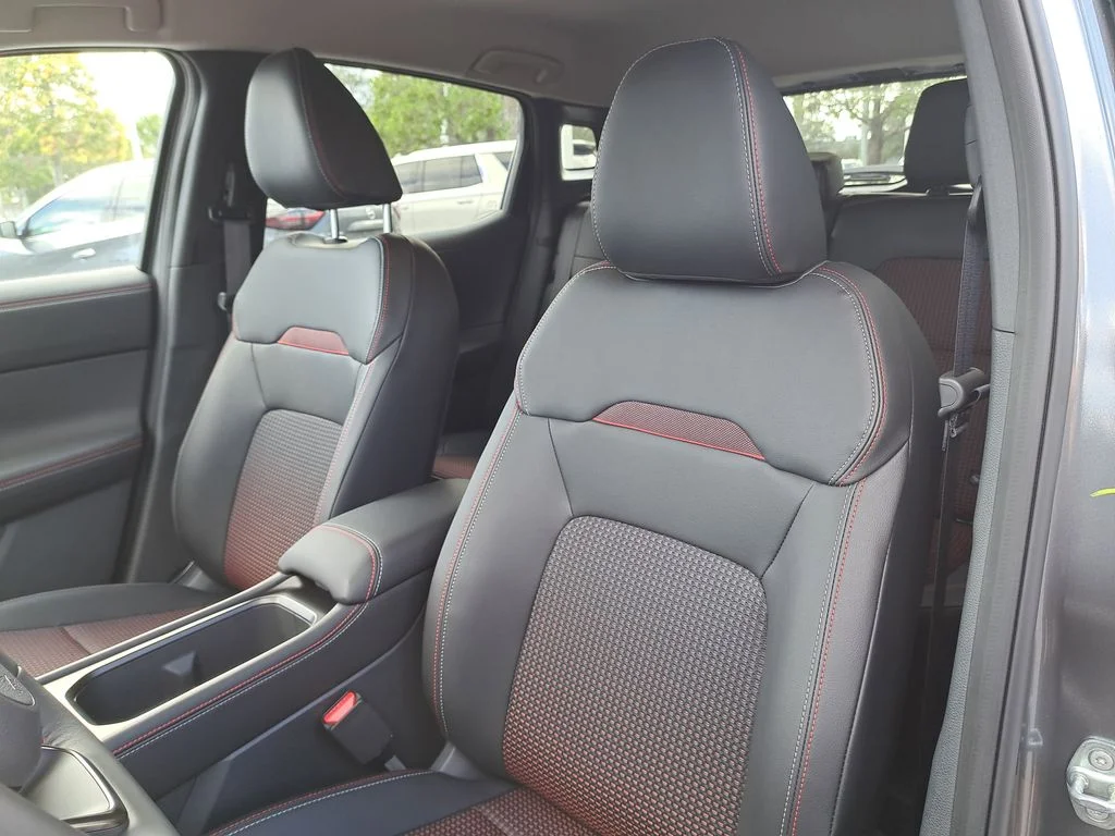 2026 Nissan KICKS SR - Photo 20