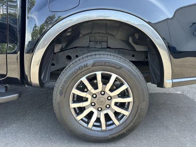 Used 2020 Black Ford XLT image 10