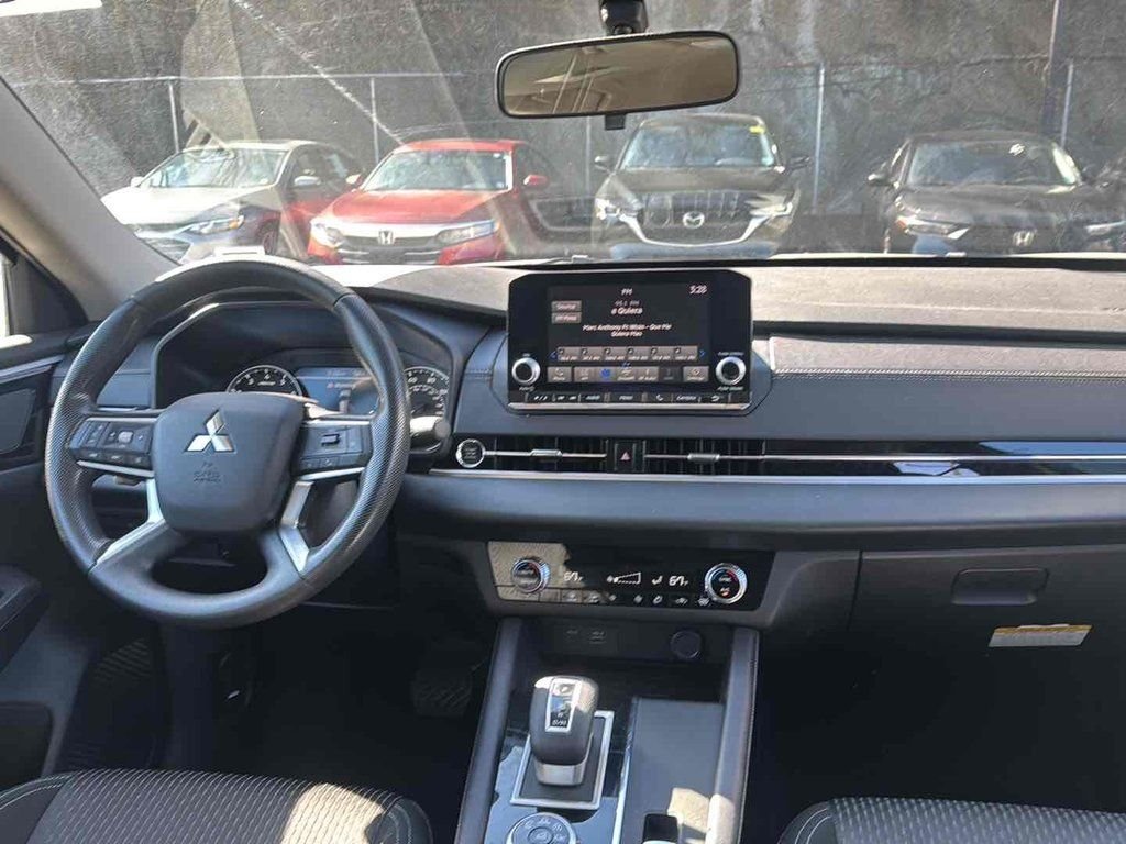 Used 2024 Gray Mitsubishi ES image 19