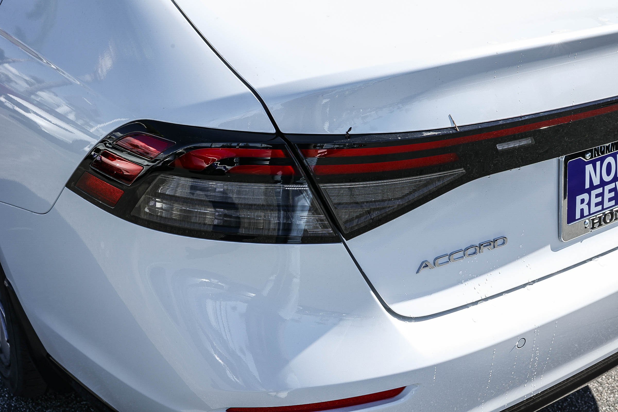New 2026 Platinum White Pearl Honda EX-L Sedan image 7