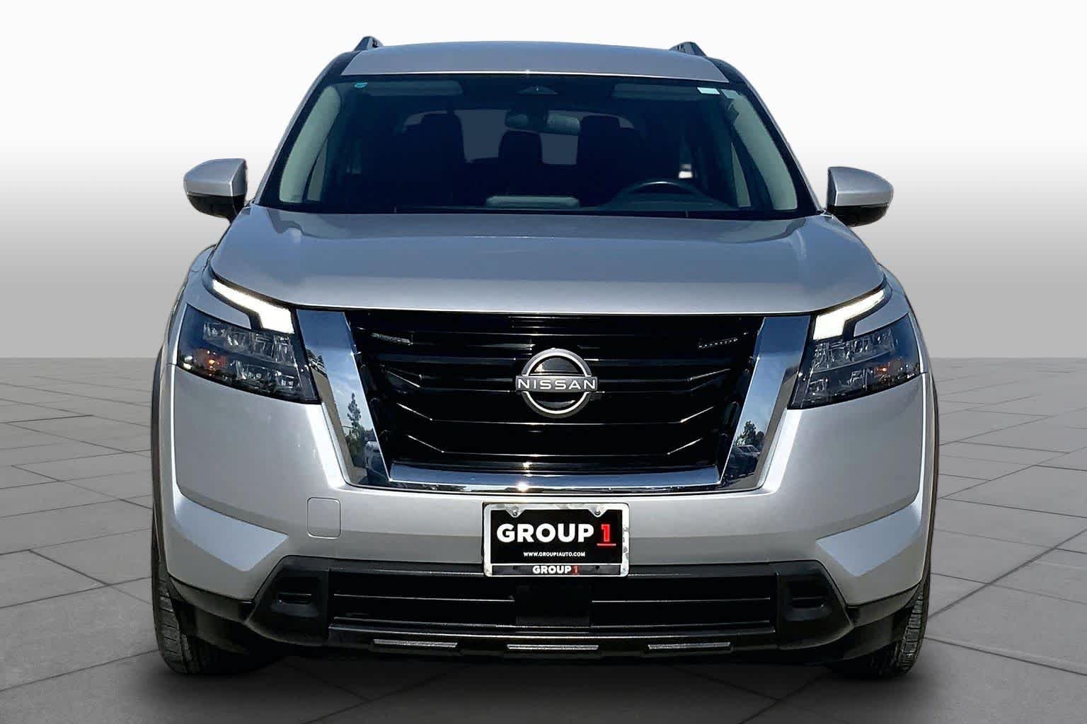 Used 2023 Brilliant Silver Metallic Nissan SV image 4