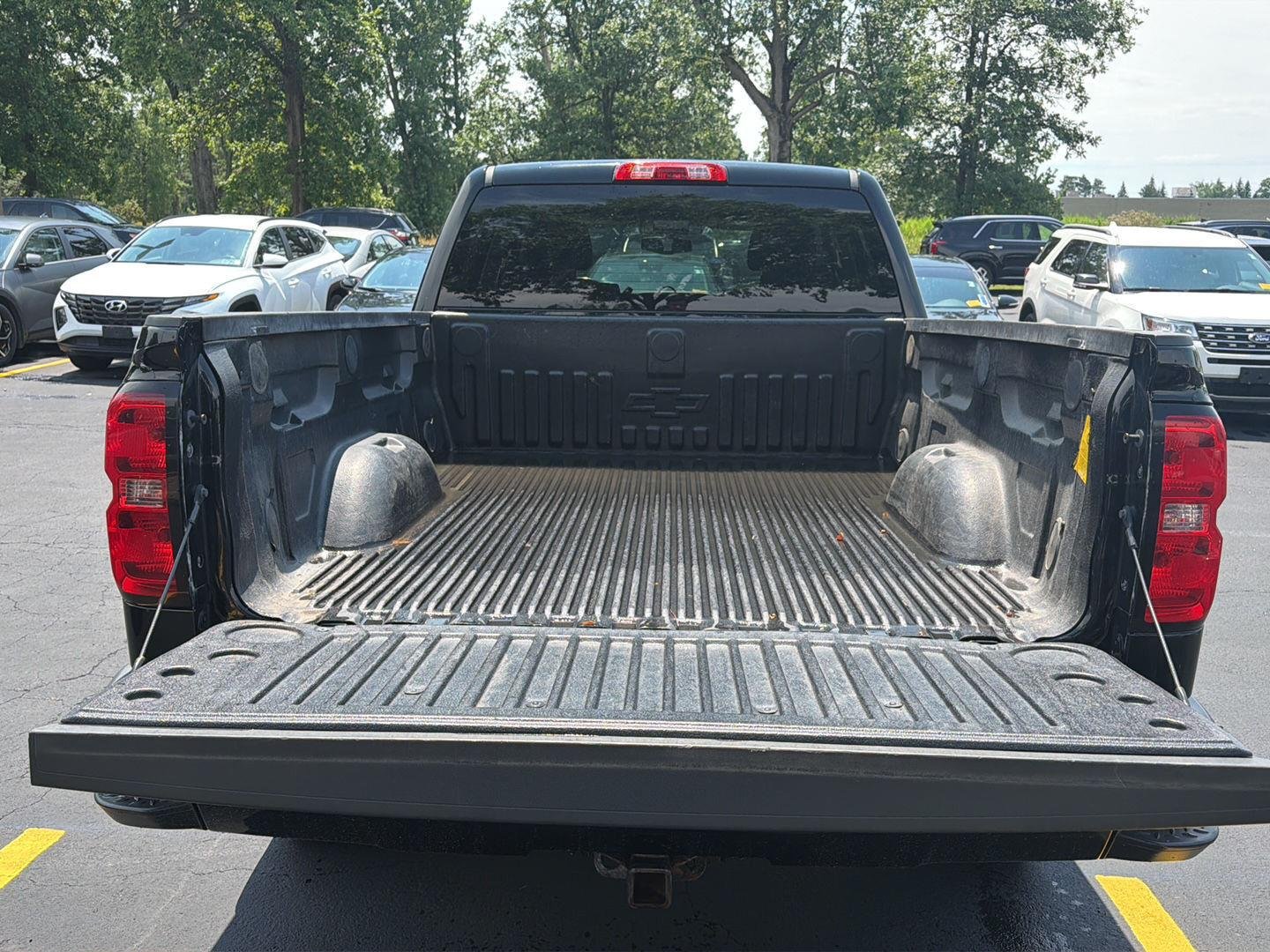 Used 2018 Black Chevrolet LT image 6