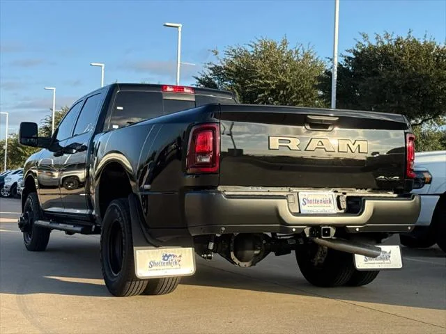 New 2027 Diamond Black Crystal Pearl-Coat Exterior Paint RAM TRADESMAN image 7