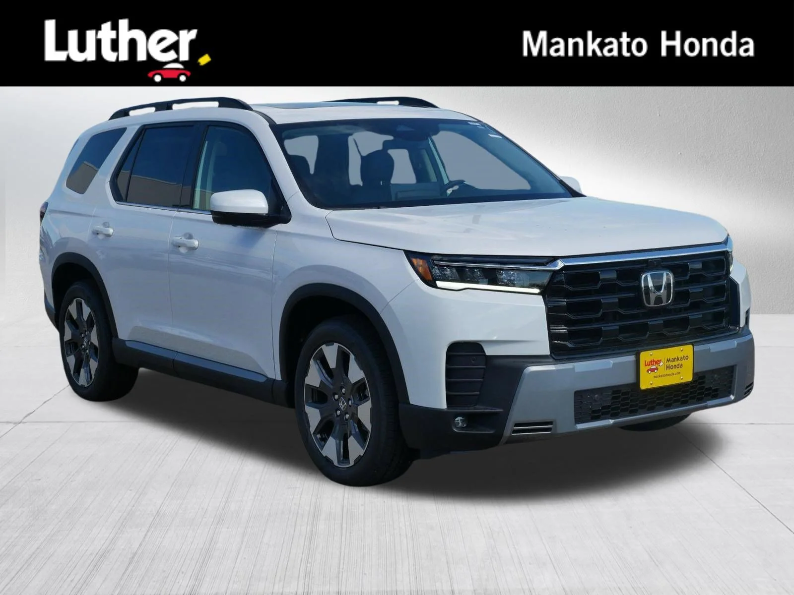 2026 Honda Pilot Touring AWD's photo