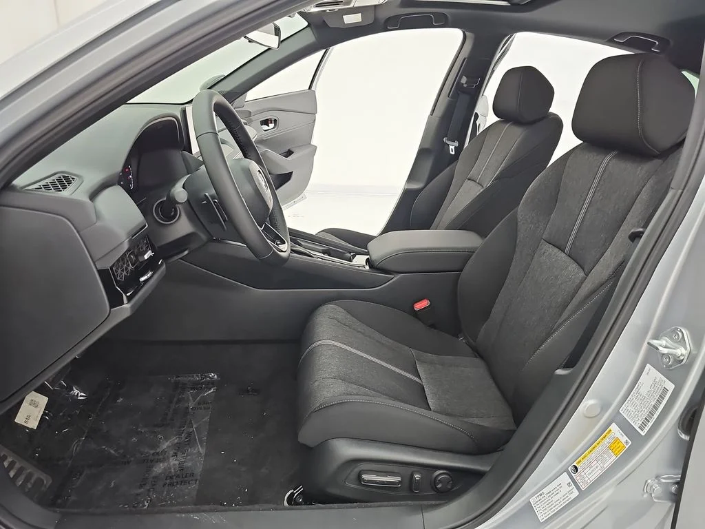 2025 Honda Accord Hybrid Sport - Photo 18