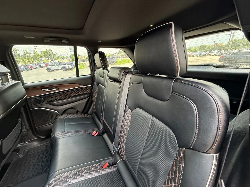 Used 2024 Black Jeep Summit image 26