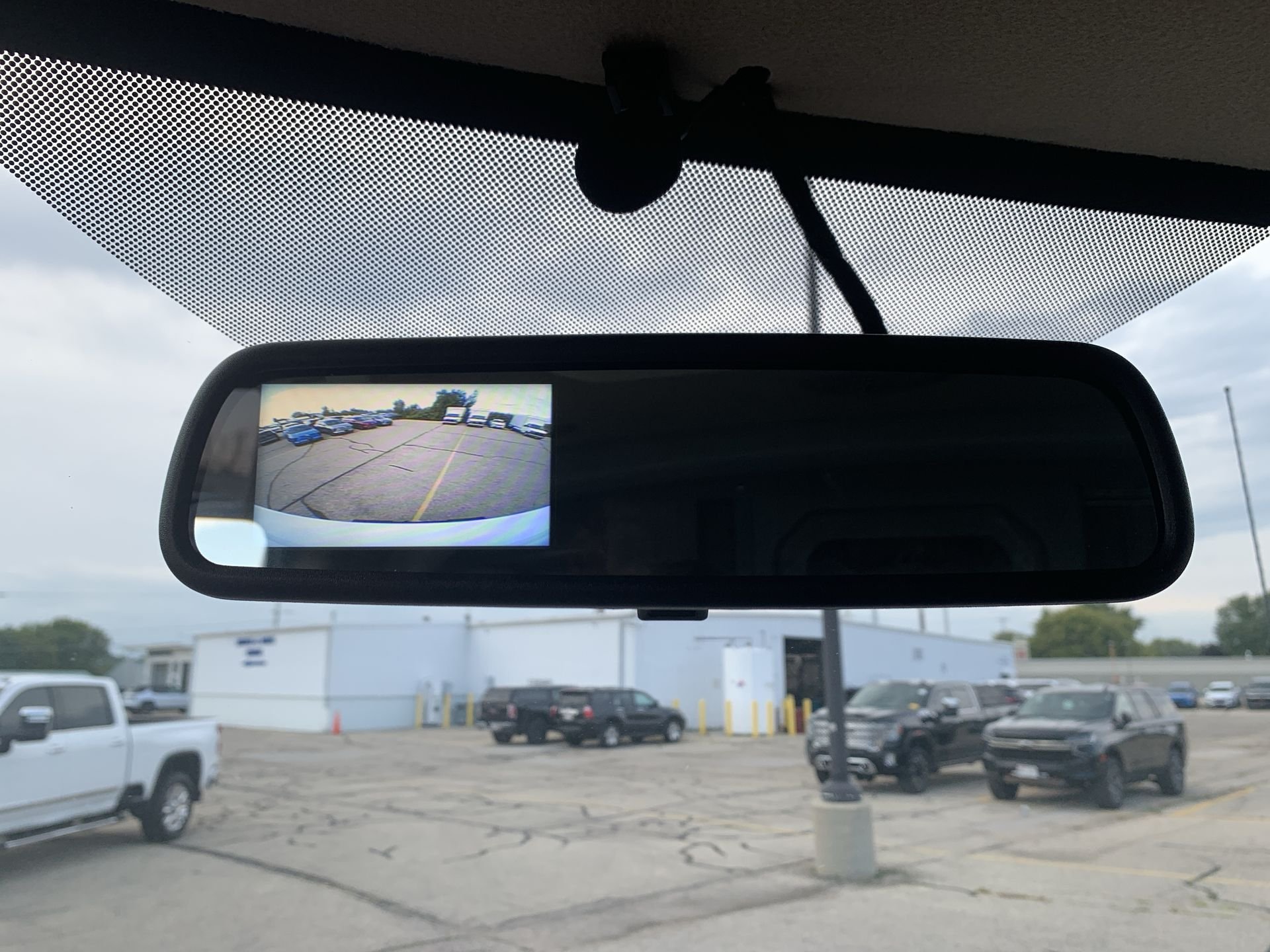 New 2025 Summit White GMC 1WT image 35