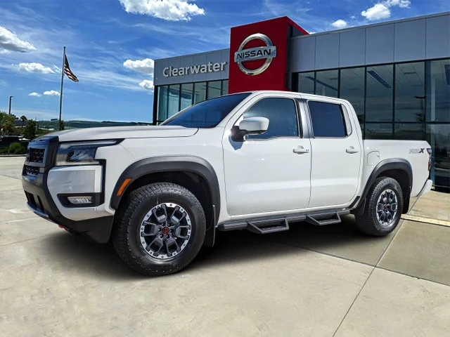 New 2026 White Nissan PRO-X image 8