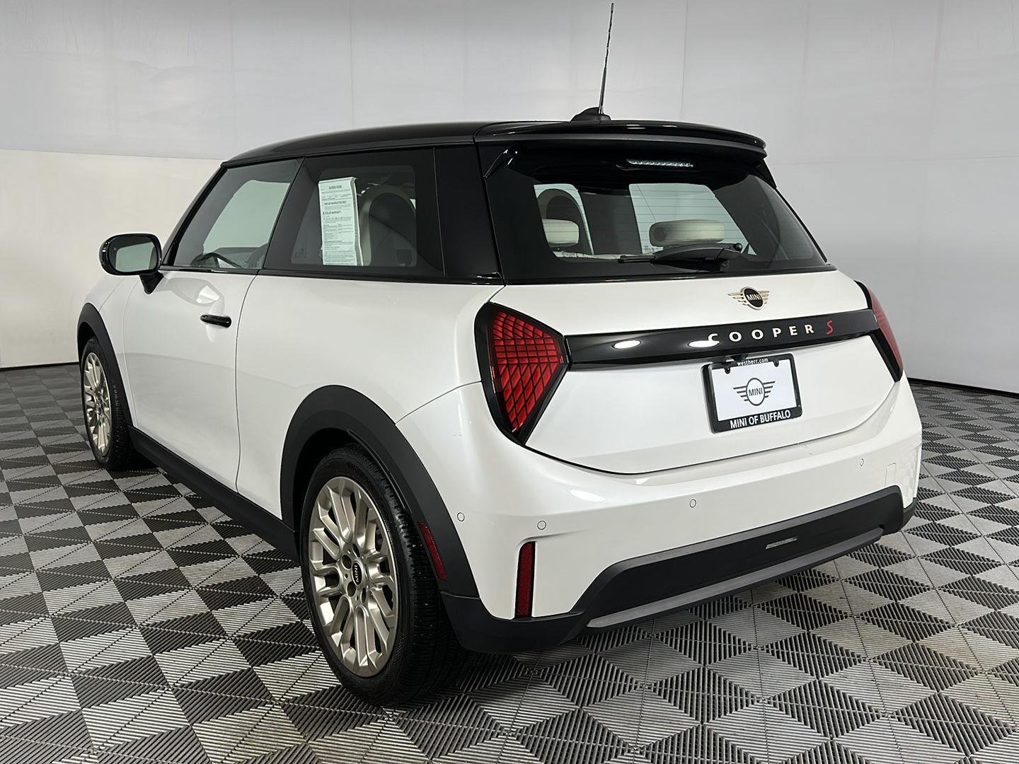 Used 2025 Nanuq White Metallic MINI Cooper S image 21