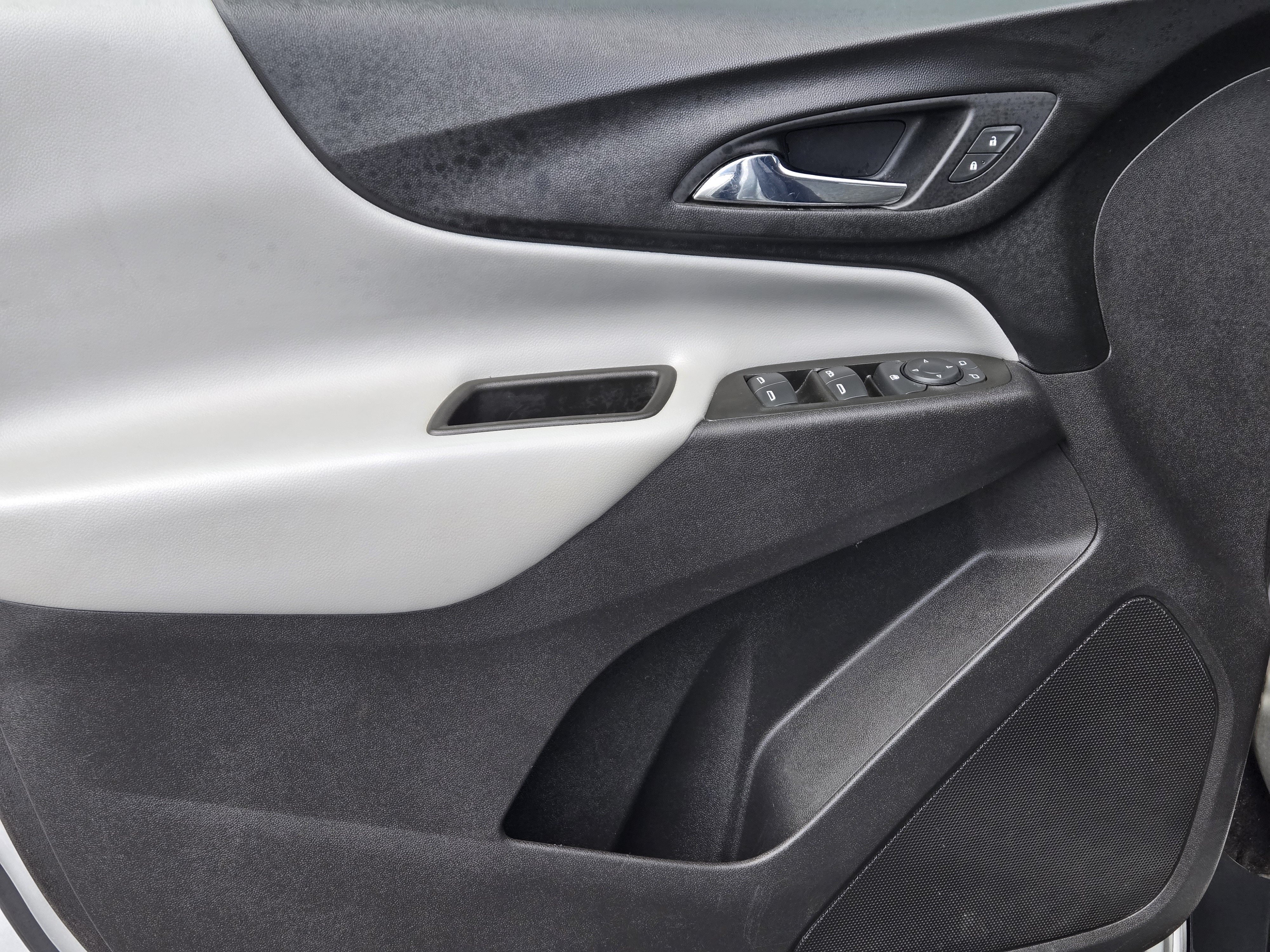 Used 2021 Silver Ice Metallic Chevrolet LS image 14