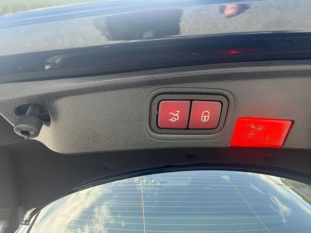 Used 2018  Mercedes-Benz C 43 AMG® image 21