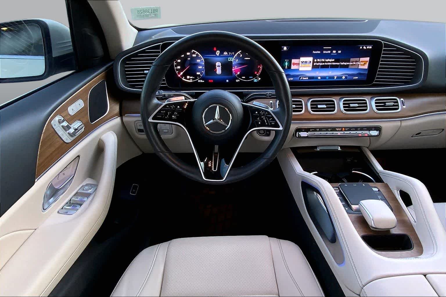 Used 2024 MANUFAKTUR Diamond White Metallic Mercedes-Benz GLE 450 image 6