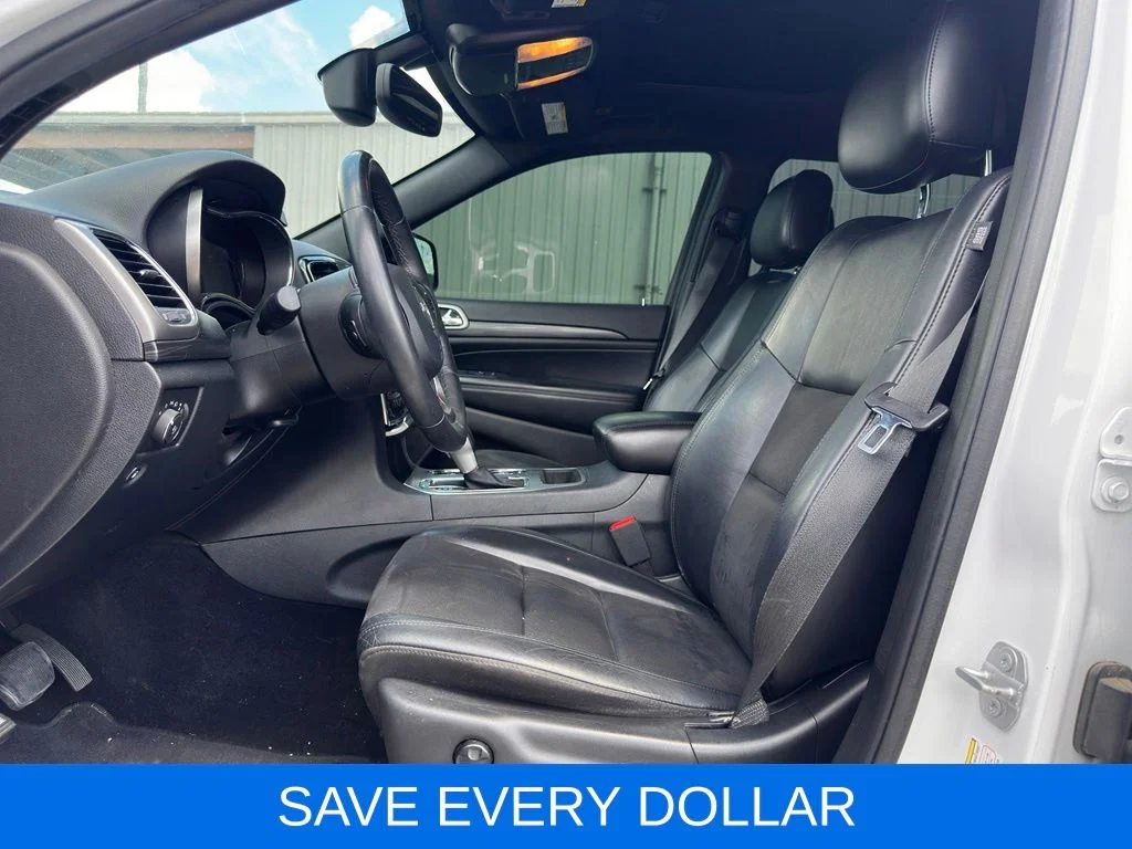 Used 2019 White Jeep Altitude image 8