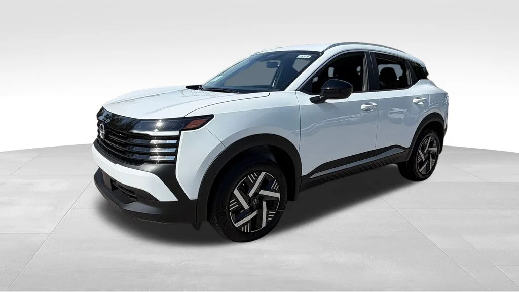 New 2026 Aspen White TriCoat / Super Black Two-tone Nissan SV image 3