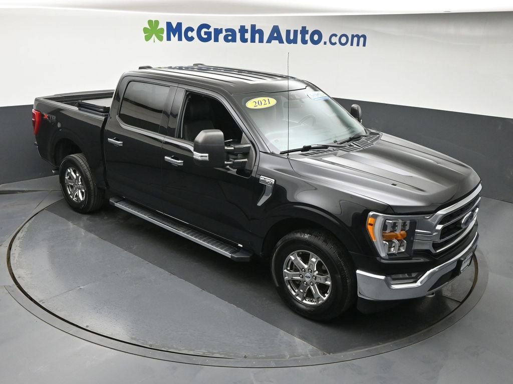 Used 2021 Black Ford XLT image 3