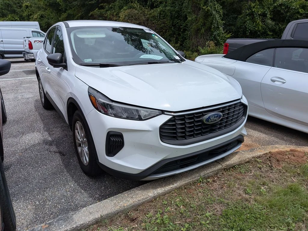 Used 2024 White Ford Active image 4