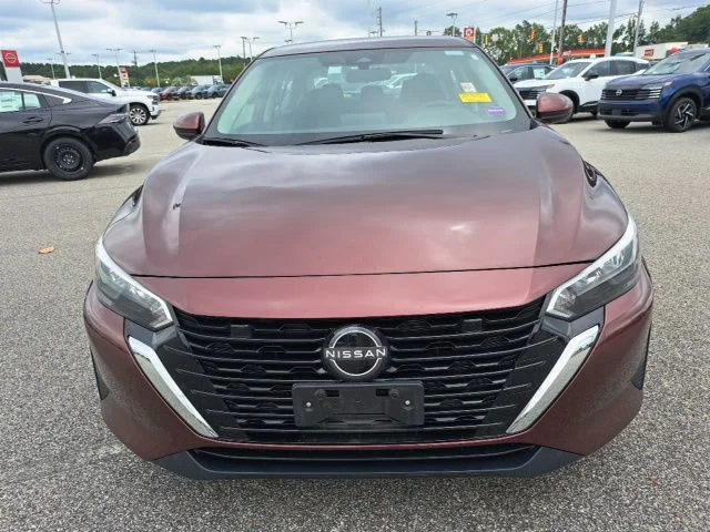 Used 2024  Nissan SV image 3