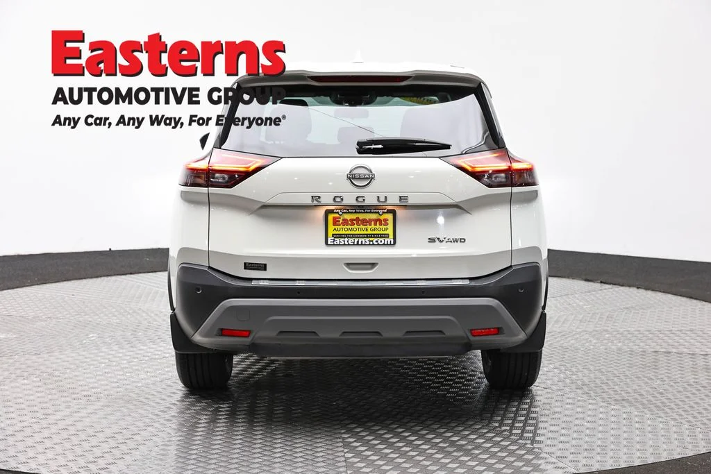 Used 2023 White Nissan SV image 6