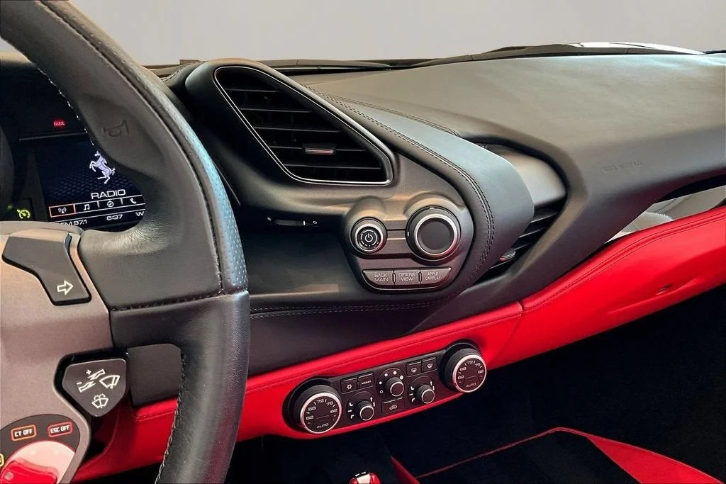 Used 2017 Nero Ferrari  image 10