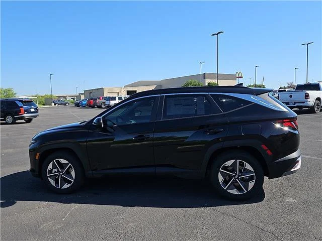New 2026 Phantom Black Hyundai SEL image 2