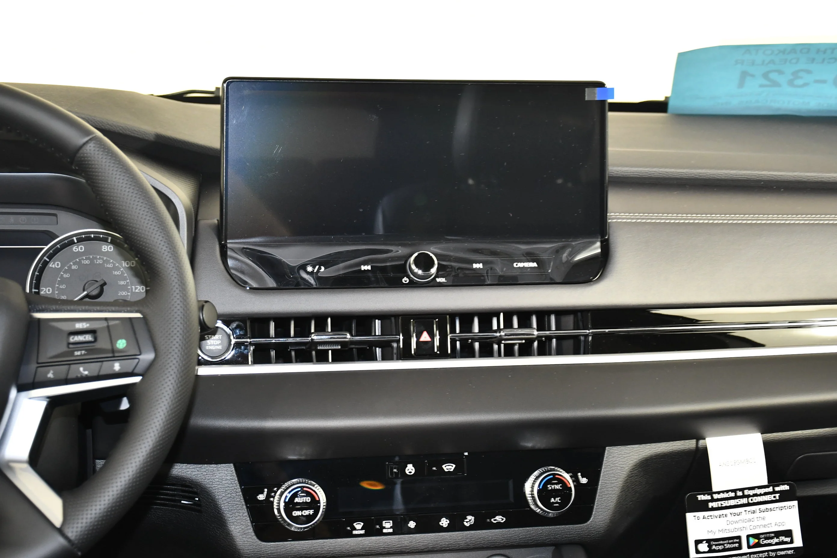 New 2026 White Diamond/Black Roof Mitsubishi Trail Edition image 12