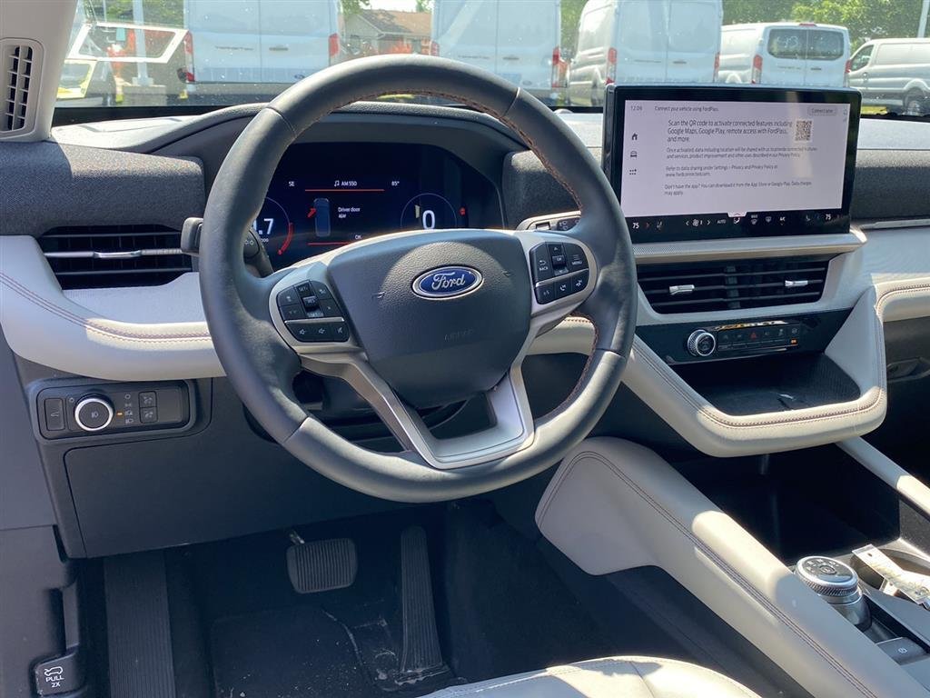 Used 2026 Vapor Blue Ford Active w/200A Pkg image 3