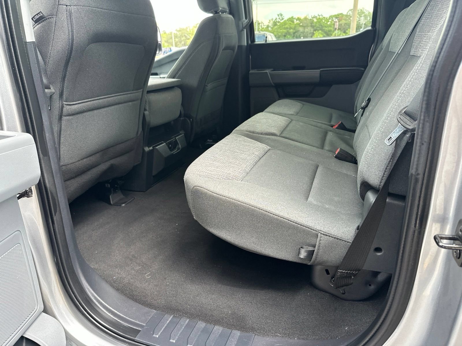 Used 2024 Silver Metallic Ford XLT image 18