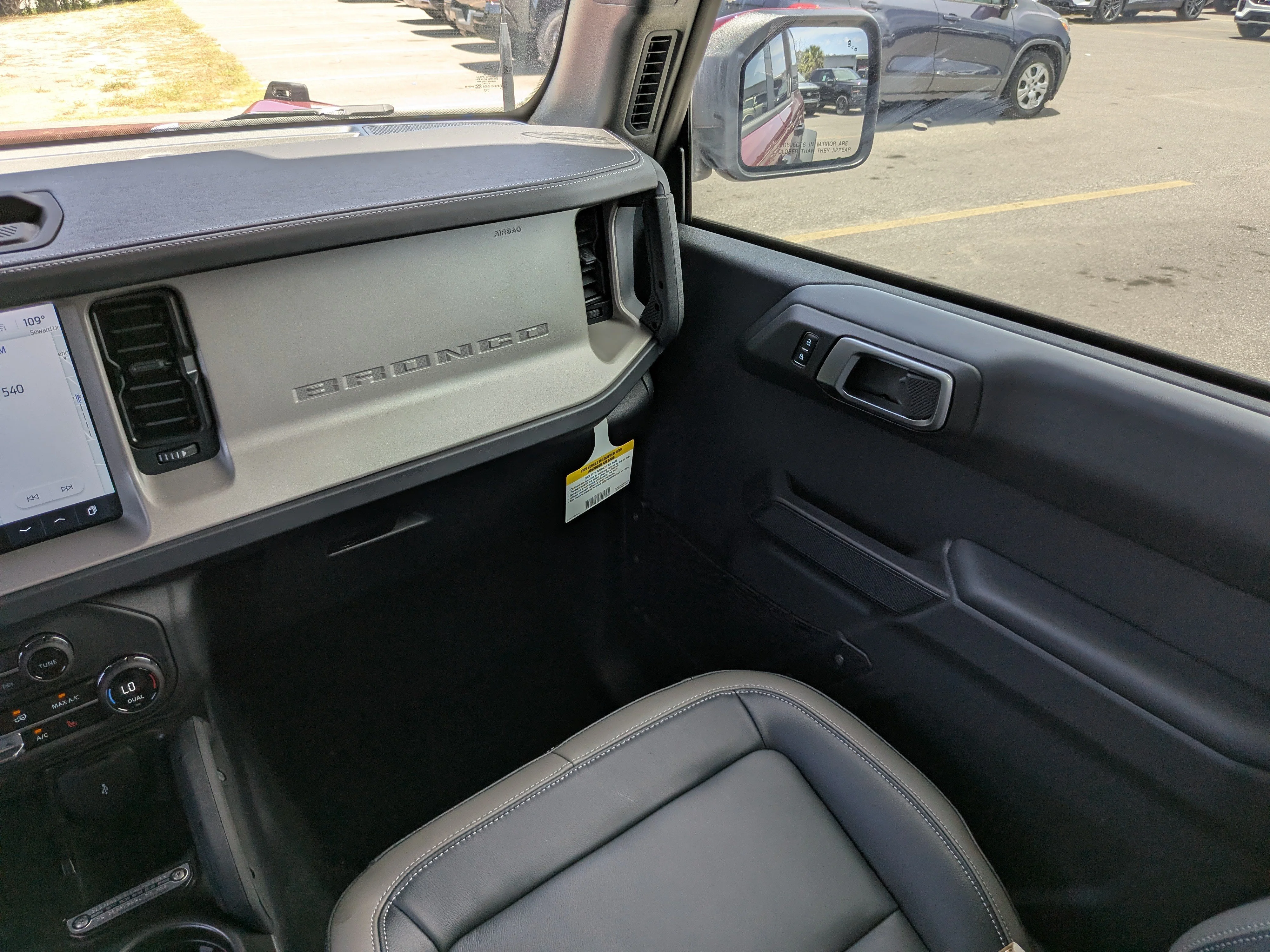 New 2026 Ruby Red Metallic Tinted Clearcoat Ford Outer Banks® image 14