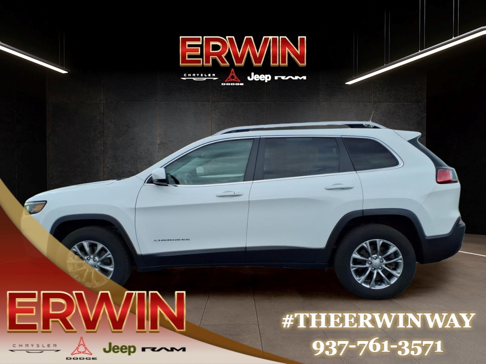 Used 2021 Bright White Clear Coat Jeep Latitude Lux image 4