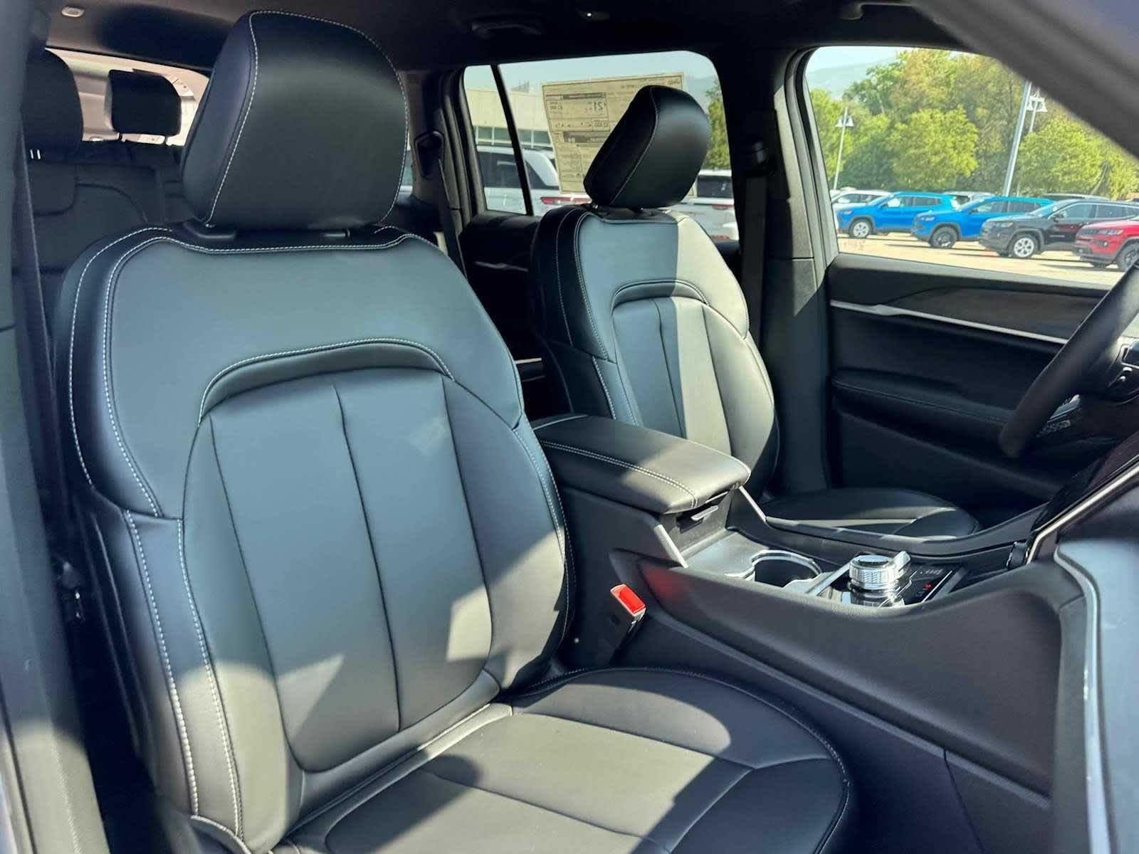 2025 Jeep Grand Cherokee L Limited - Photo 28