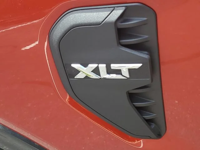 Used 2024 Red Ford XLT image 27