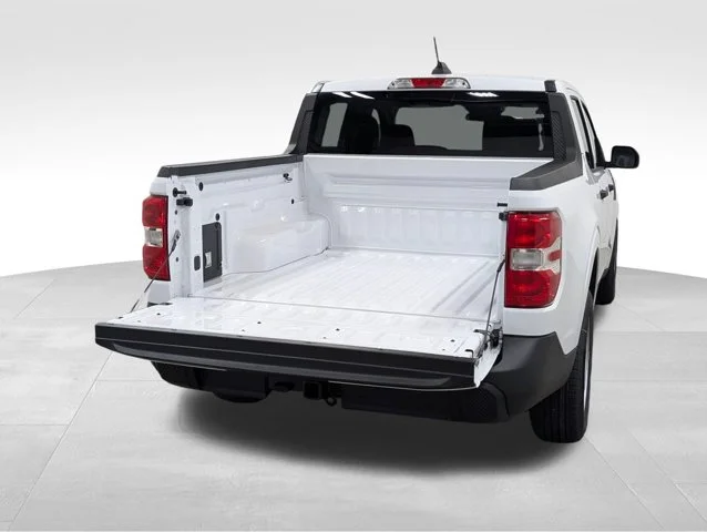 New 2026 Oxford White Ford XL image 42