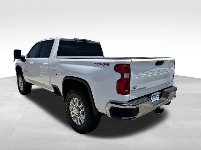 Used 2024 White Chevrolet LT image 16