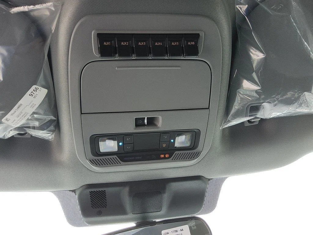 New 2026 Oxford White Ford XL image 11