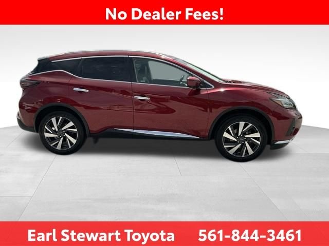 Used 2023 Red Nissan SL image 3