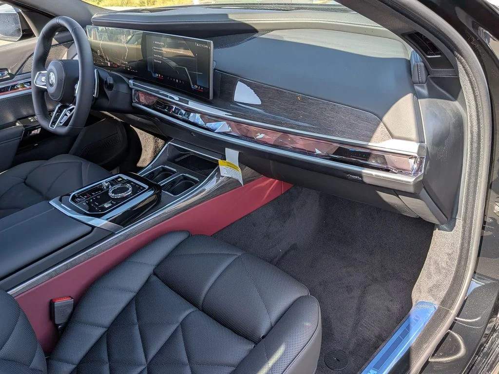 New 2026 Black BMW 740i image 9