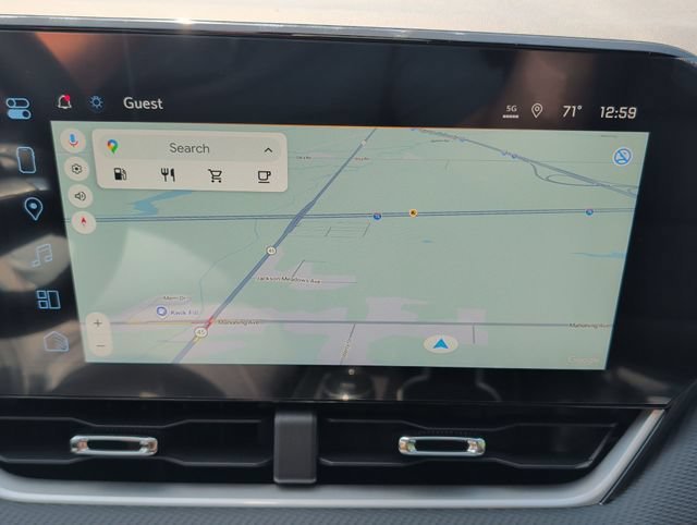 2027 Chevrolet Equinox LT - Photo 15